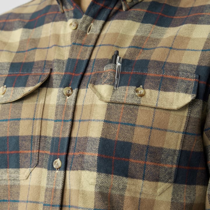 Fjällräven Men's Singi Heavy Flannel Shirt Dark Sand Fjällräven Fjällräven Men's Singi Heavy Flannel Shirt Dark Sand Fjällräven