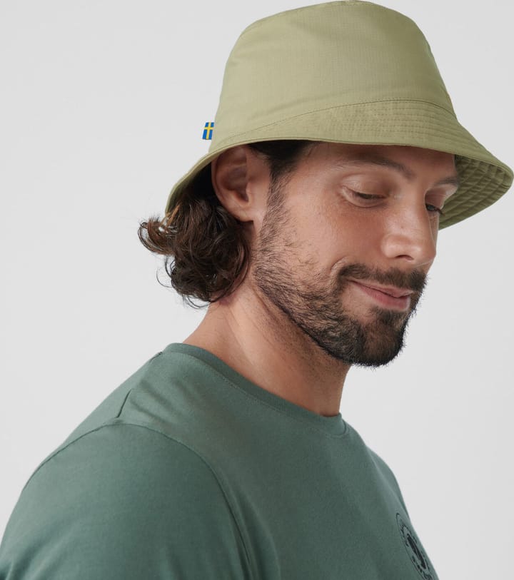 Fjällräven Reversible Bucket Hat Sand Stone-Light Olive Fjällräven