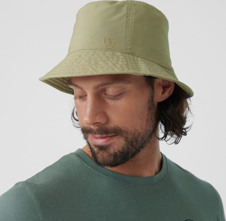 Fjällräven Reversible Bucket Hat Sand Stone-Light Olive Fjällräven