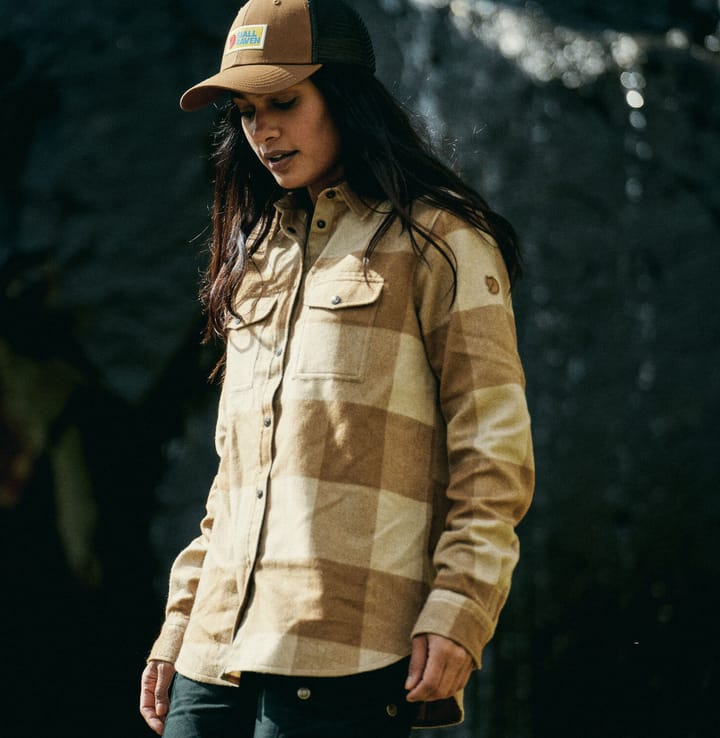 Fjällräven Women's Canada Shirt Buckwheat Brown-Light Beige Fjällräven