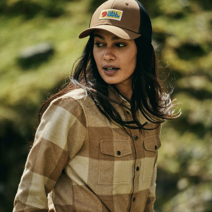 Fjällräven Women's Canada Shirt Buckwheat Brown-Light Beige Fjällräven