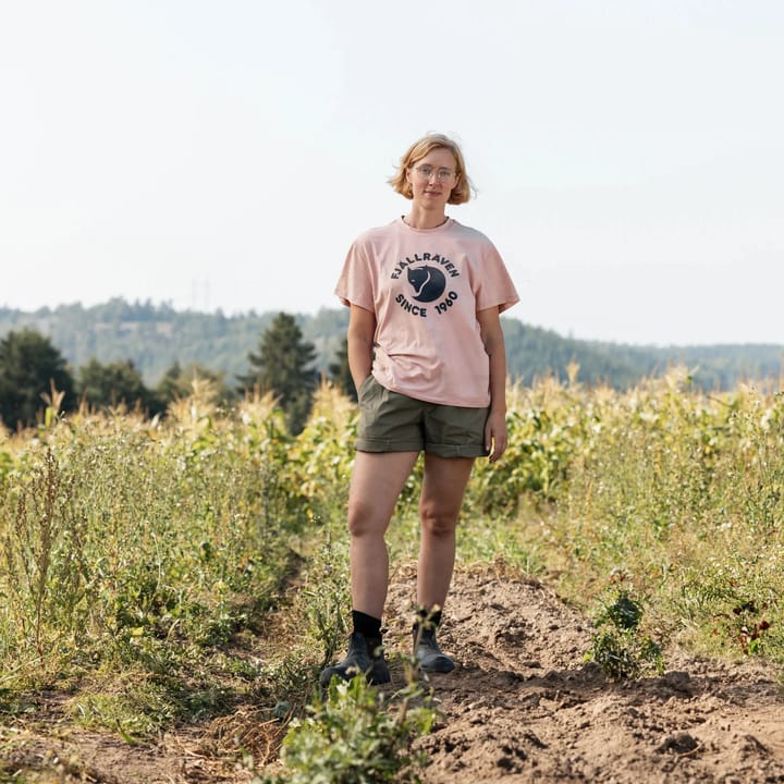 Fjällräven Women's Fjällräven Relaxed T-Shirt Chalk Rose Fjällräven