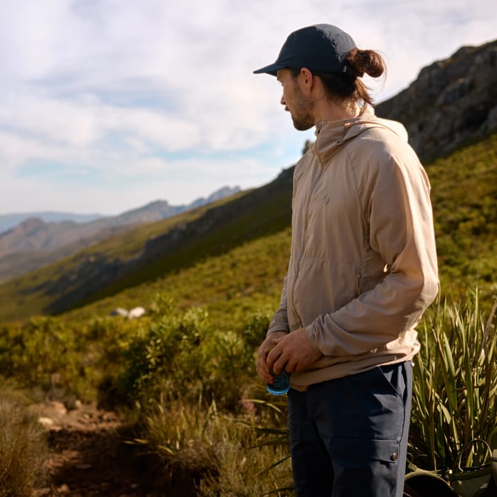 Fjällräven Men's Keb Lätt Wind Jacket Fossil Fjällräven