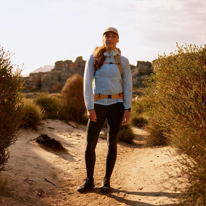 Fjällräven Women's Keb Lätt Wind Jacket Fossil Fjällräven