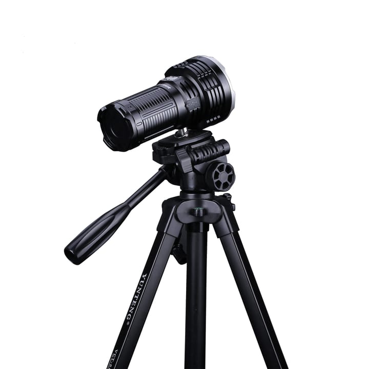 Fenix Fenix Lr50r Lommelykt 12000 Lumen Og Oppladbar Fenix Fenix Fenix Lr50r Lommelykt 12000 Lumen Og Oppladbar Fenix