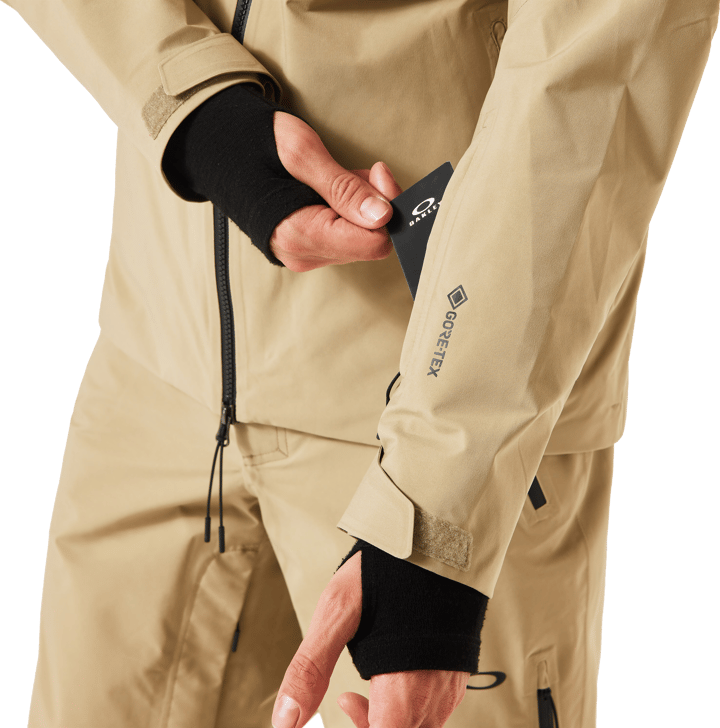 Oakley Men's Unbound GORE-TEX Shell Jacket 2.0 Pebble Oakley Oakley Men's Unbound GORE-TEX Shell Jacket 2.0 Pebble Oakley