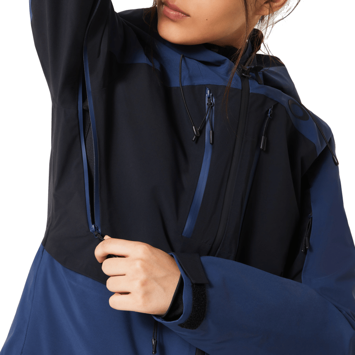 Oakley Women's Kendall RC Shell Jacket Abyss/Black Oakley Oakley Women's Kendall RC Shell Jacket Abyss/Black Oakley