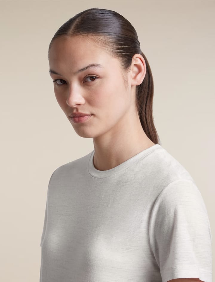Icebreaker Women Merino 150 Tech Lite III SS Tee Ecru Hthr Icebreaker