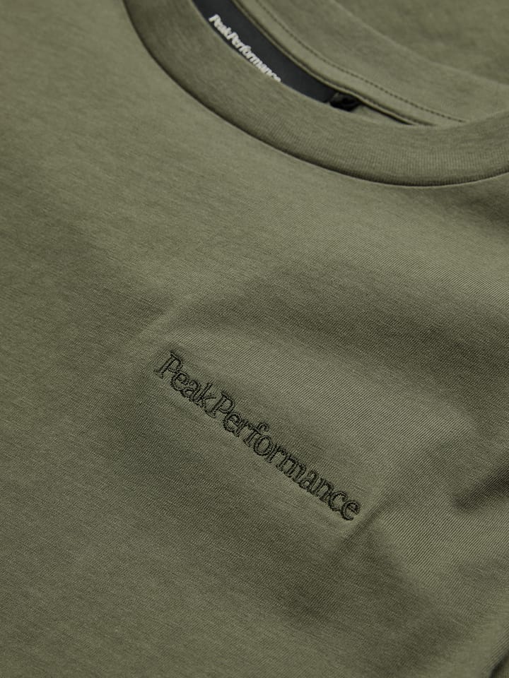 Peak Performance Men's Original Small Logo Tee Pine Needle Peak Performance Peak Performance Men's Original Small Logo Tee Pine Needle Peak Performance