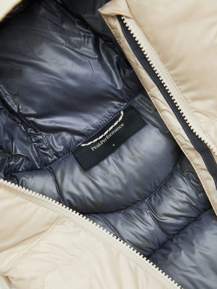 Peak Performance W Helium Diamond Fuse Down Sand Fog/mountain Mist/ Peak Performance