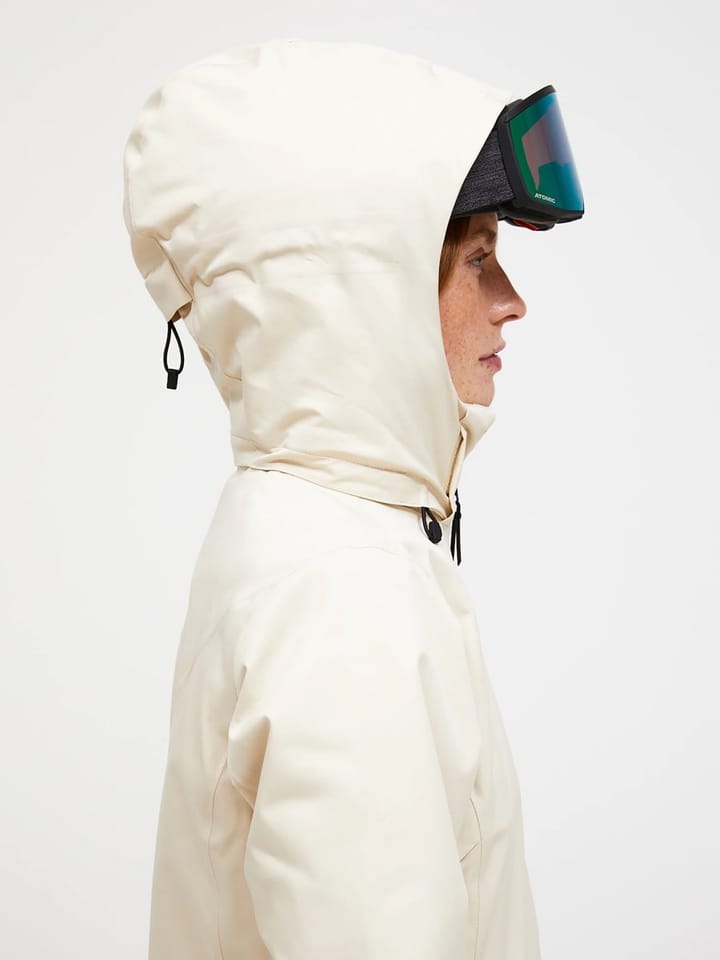 Peak Performance Women's Anima Insulated Jacket Sand Fog Peak Performance Peak Performance Women's Anima Insulated Jacket Sand Fog Peak Performance