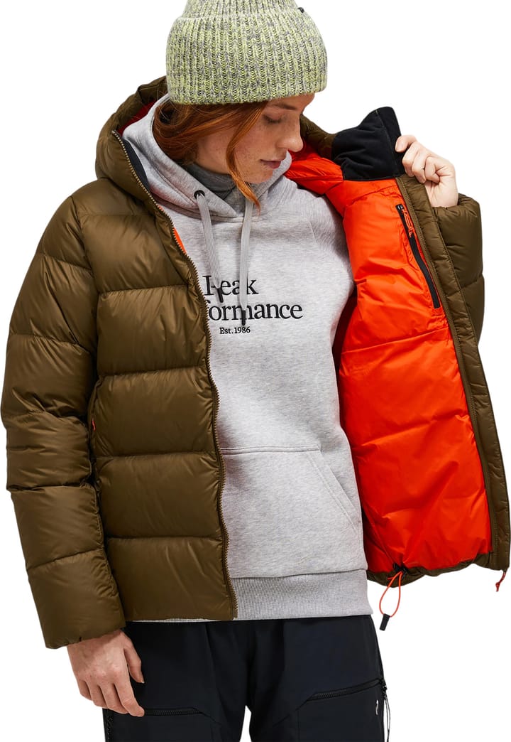 Peak Performance Women's Frost Down Puffer Meadow Moss Peak Performance