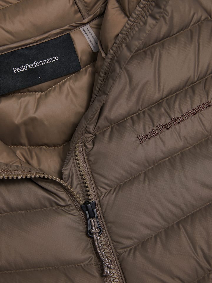 Peak Performance Women's Frost Down Hood Jacket Terrain Tan Peak Performance