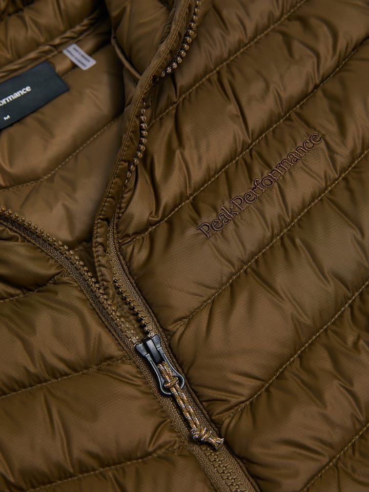 Peak Performance Men's Frost Down Vest Meadow Moss Peak Performance