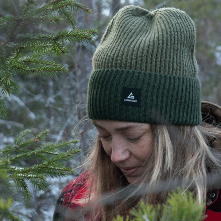 Garphyttan Knitted Hat Green Comb Garphyttan