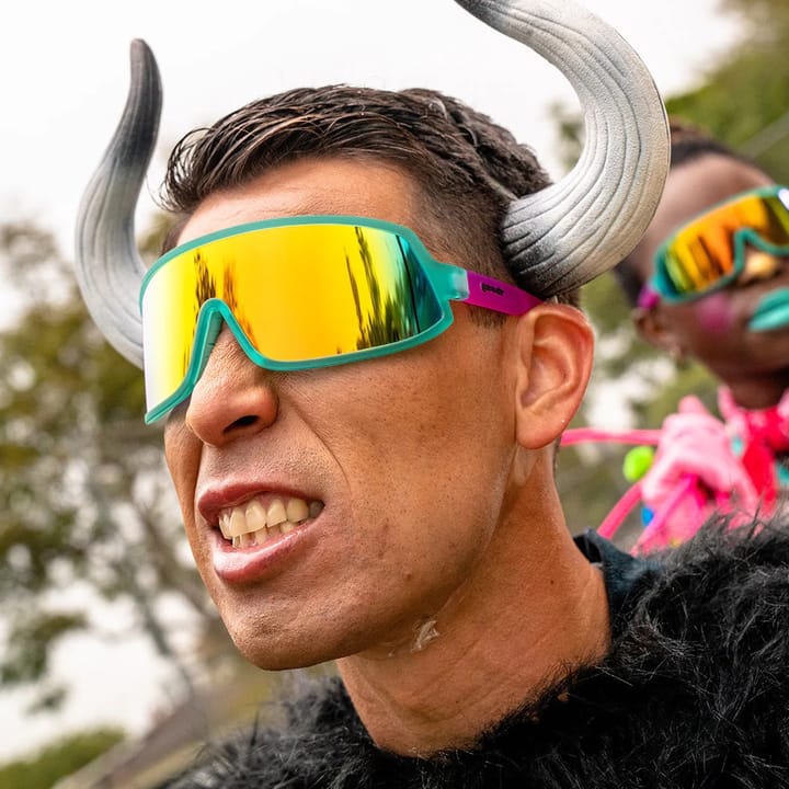 Goodr Sunglasses Wg Save A Bull, Ride A Rodea Clown Goodr Sunglasses Wg Save A Bull, Ride A Rodea Clown