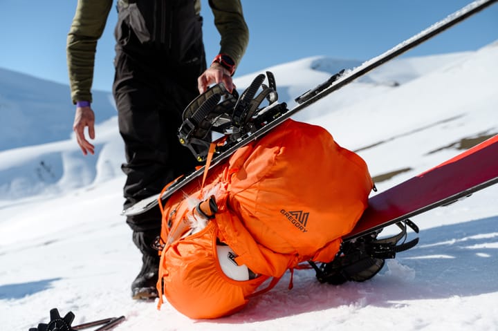 Gregory Alpinisto 50 M/L Summit Black Gregory