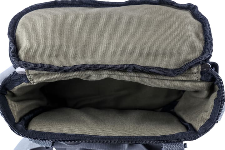 Pool 12 Chest Bag