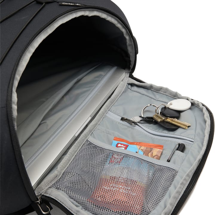 Haglöfs Corker 15L True Black Haglöfs Haglöfs Corker 15L True Black Haglöfs