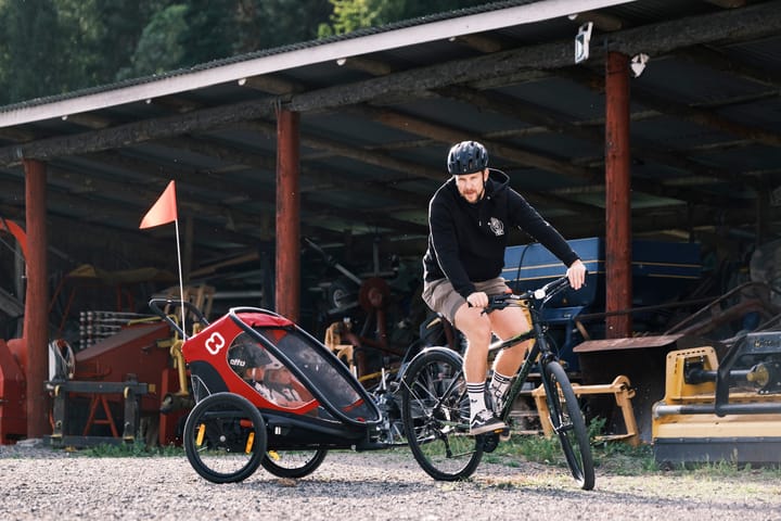 Hamax Outback (+ Bicycle Arm & Stroller Wheel) Red/Black Hamax Hamax Outback (+ Bicycle Arm & Stroller Wheel) Red/Black Hamax
