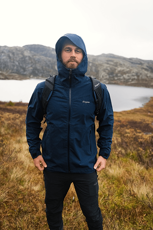 Bergans Men's Essentials 2.5l Shell Jacket Navy Blue Bergans