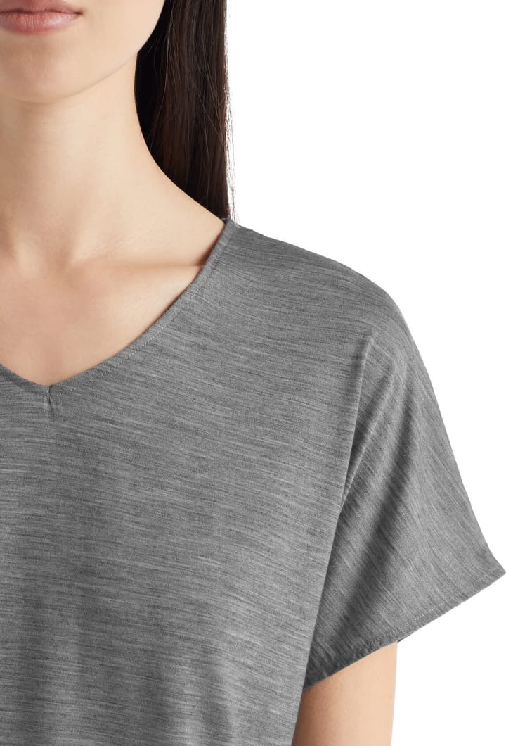 Icebreaker Women's Drayden Reversible Short Sleeve Top Metro Heather Icebreaker Icebreaker Women's Drayden Reversible Short Sleeve Top Metro Heather Icebreaker