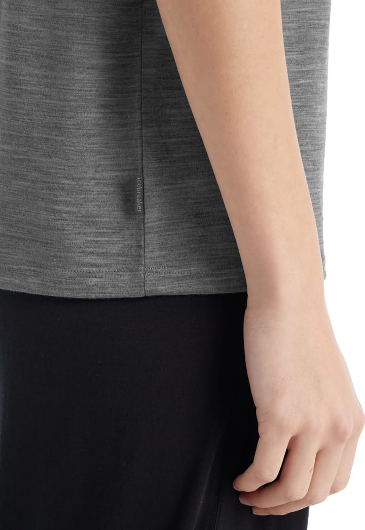Icebreaker Women's Drayden Reversible Short Sleeve Top Metro Heather Icebreaker Icebreaker Women's Drayden Reversible Short Sleeve Top Metro Heather Icebreaker