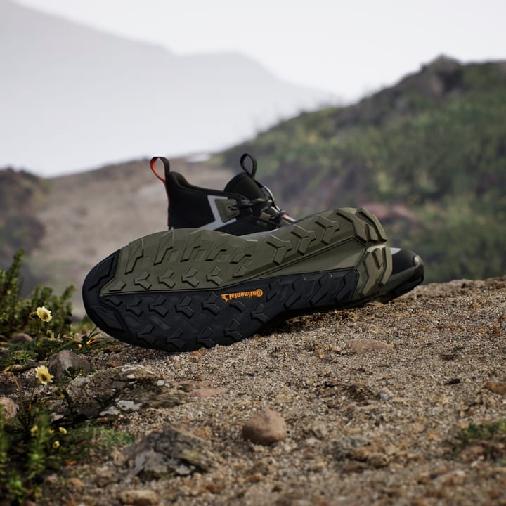 Adidas Men's Terrex Free Hiker 2 Gore-Tex Core Black/Carbon/Olistr Adidas Adidas Men's Terrex Free Hiker 2 Gore-Tex Core Black/Carbon/Olistr Adidas