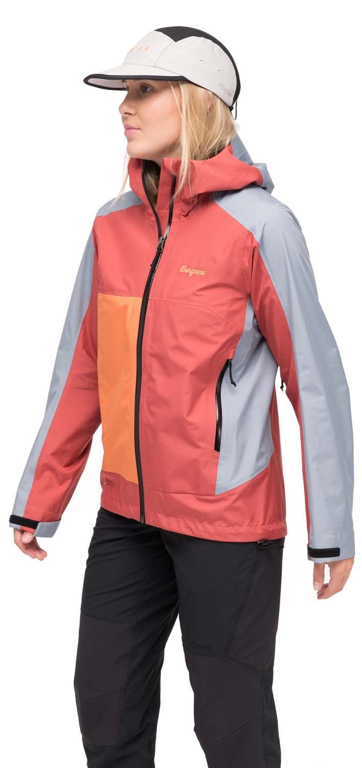 Bergans Women's Vaagaa Light 3l Shell Jacket Rusty Dust/Husky Blue/Faded Orange Bergans