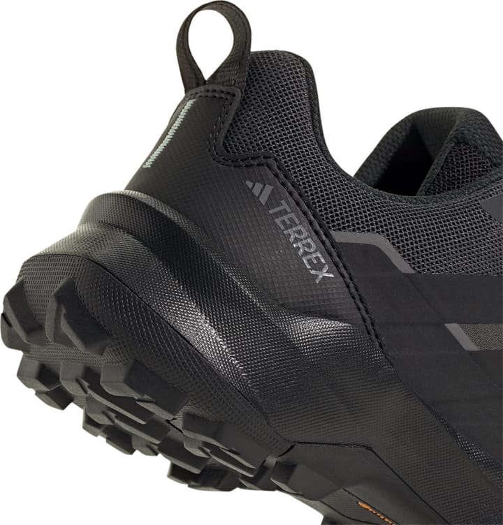 Adidas Women's Terrex Skychaser Ax5 Gore-Tex Carbon/cblack/seflaq Adidas Adidas Women's Terrex Skychaser Ax5 Gore-Tex Carbon/cblack/seflaq Adidas