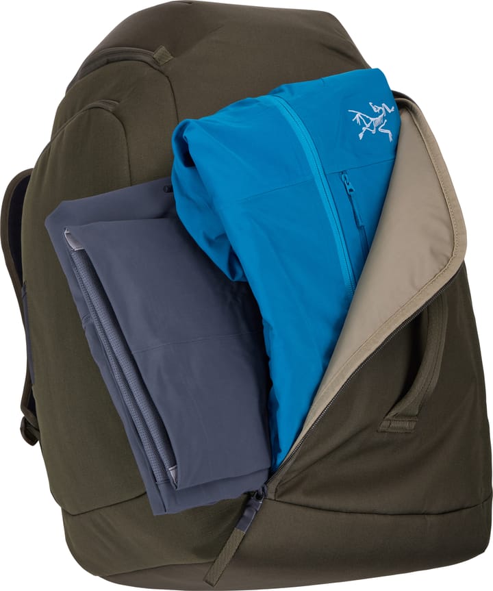 Thule Roundtrip Boot Backpack 60L Deep Khaki Thule Thule Roundtrip Boot Backpack 60L Deep Khaki Thule