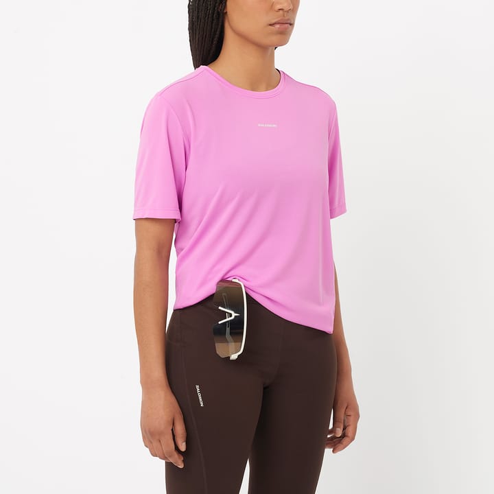 Salomon Women's Shkout Core Short Sleeve Tee Cyclamen Salomon Salomon Women's Shkout Core Short Sleeve Tee Cyclamen Salomon
