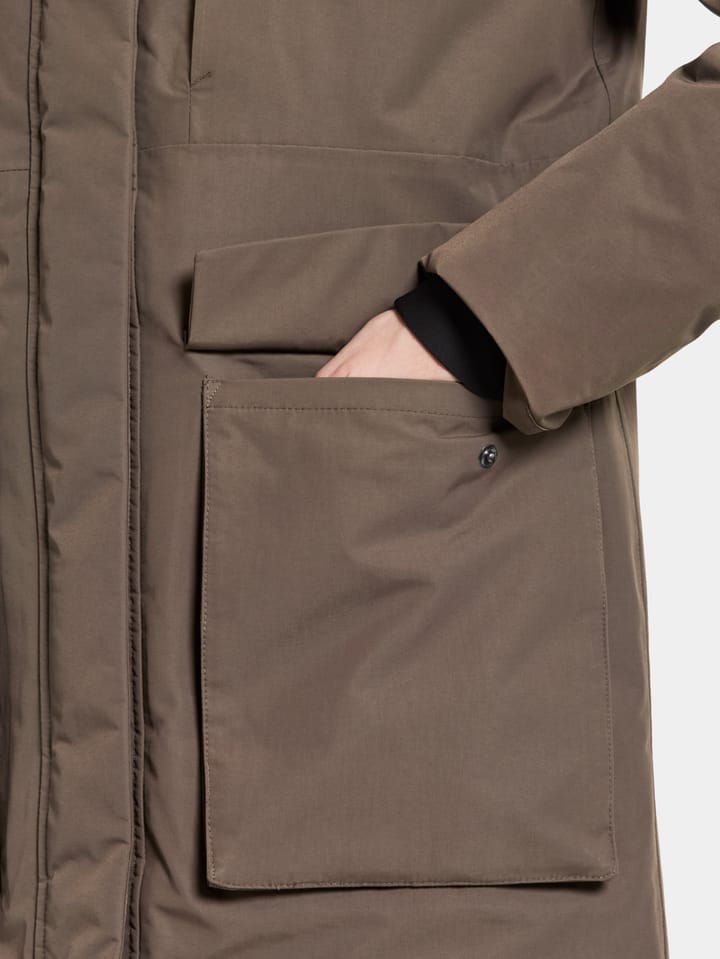 Didriksons Women's Leya Parka Long 4 Mocha Brown Didriksons Didriksons Women's Leya Parka Long 4 Mocha Brown Didriksons