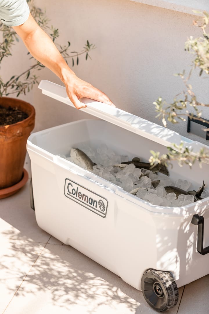 Coleman Xtreme Marine Wheeled 100 QT White Coleman