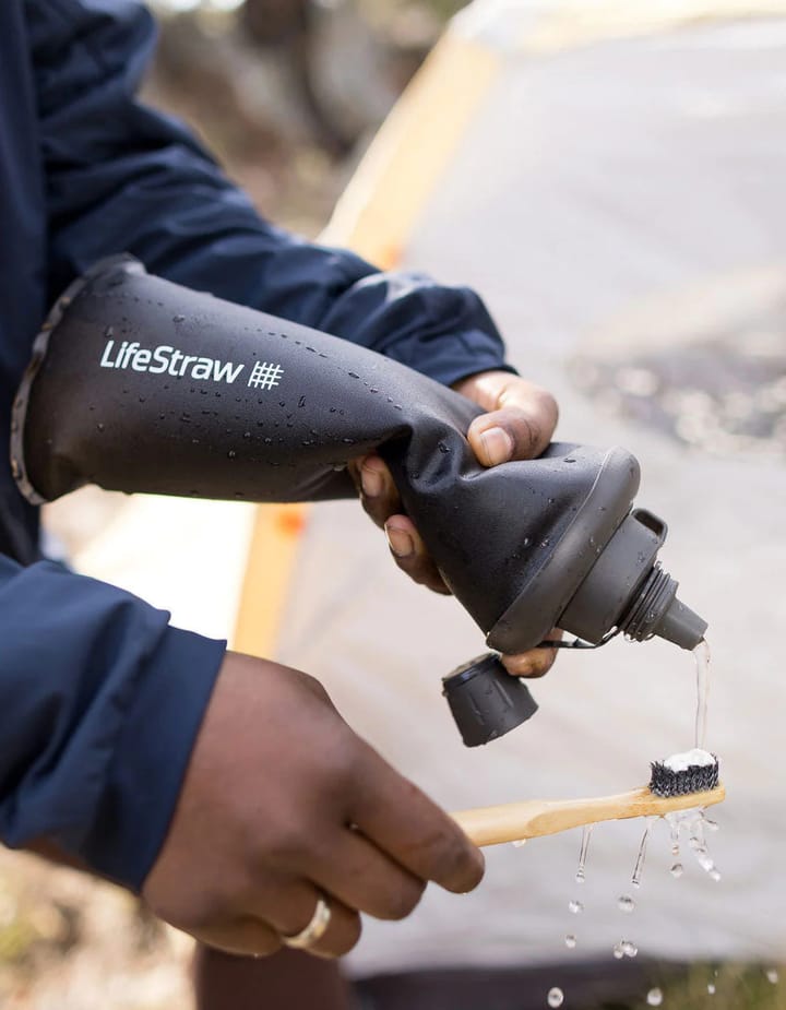 Lifestraw Peak Series Collapsible Squeeze 1 L  Dark Grey Lifestraw