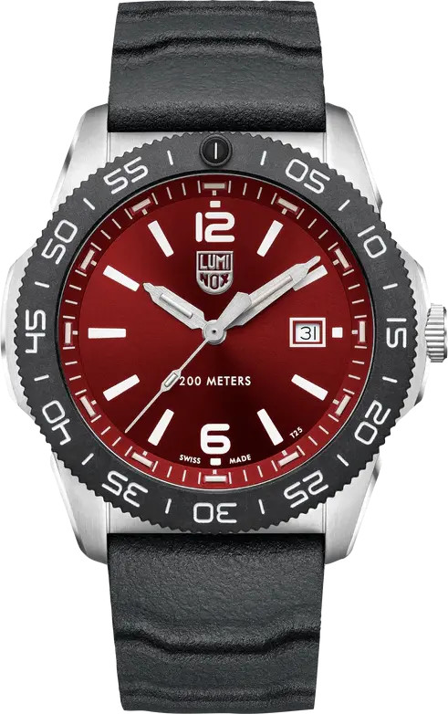 Luminox Pacific Diver 3135 Wine Red Retkeilykellot 44 mm