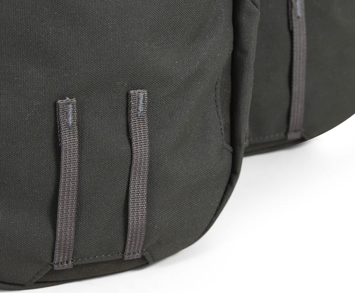 Lundhags Core Saruk Multi Pockets 5+5 L Charcoal Lundhags