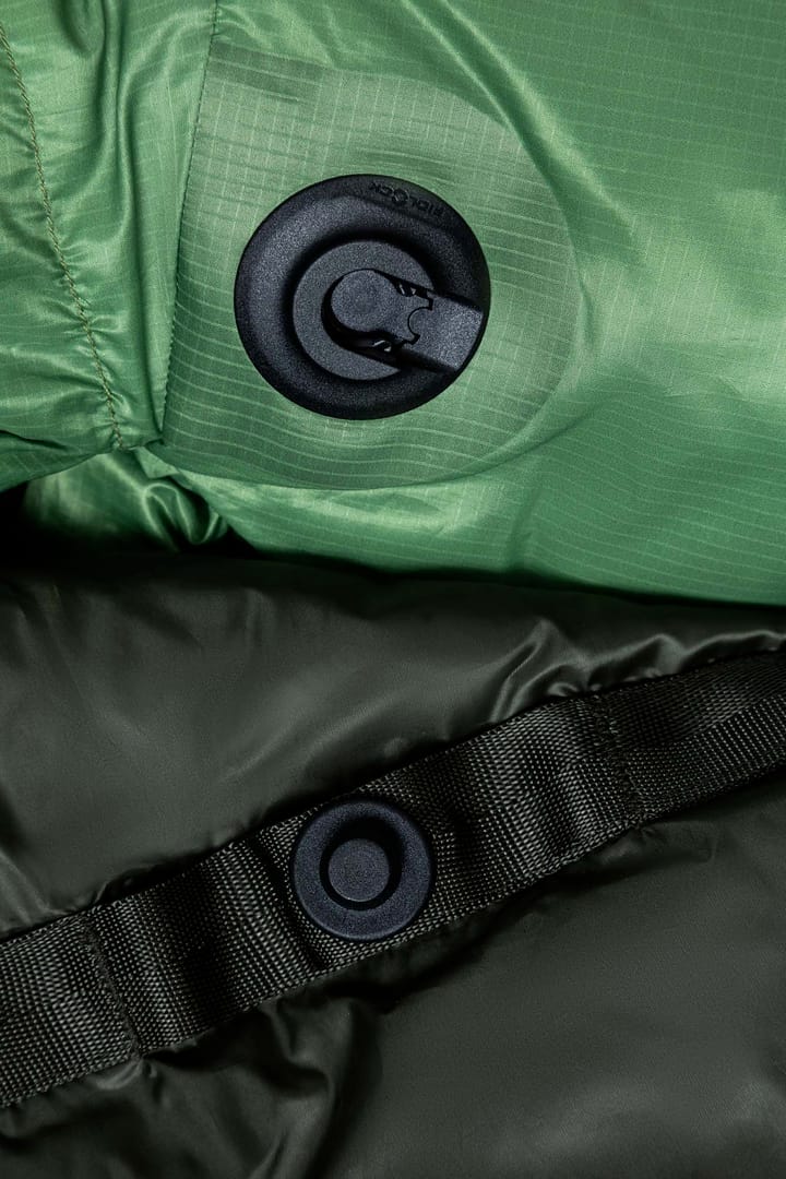 Marmot Wraptor 30 Down Short Grasshopper/nori Marmot