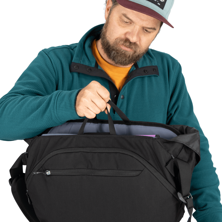 Osprey Metron 18 Messenger Black/Anchor Blue Osprey Osprey Metron 18 Messenger Black/Anchor Blue Osprey