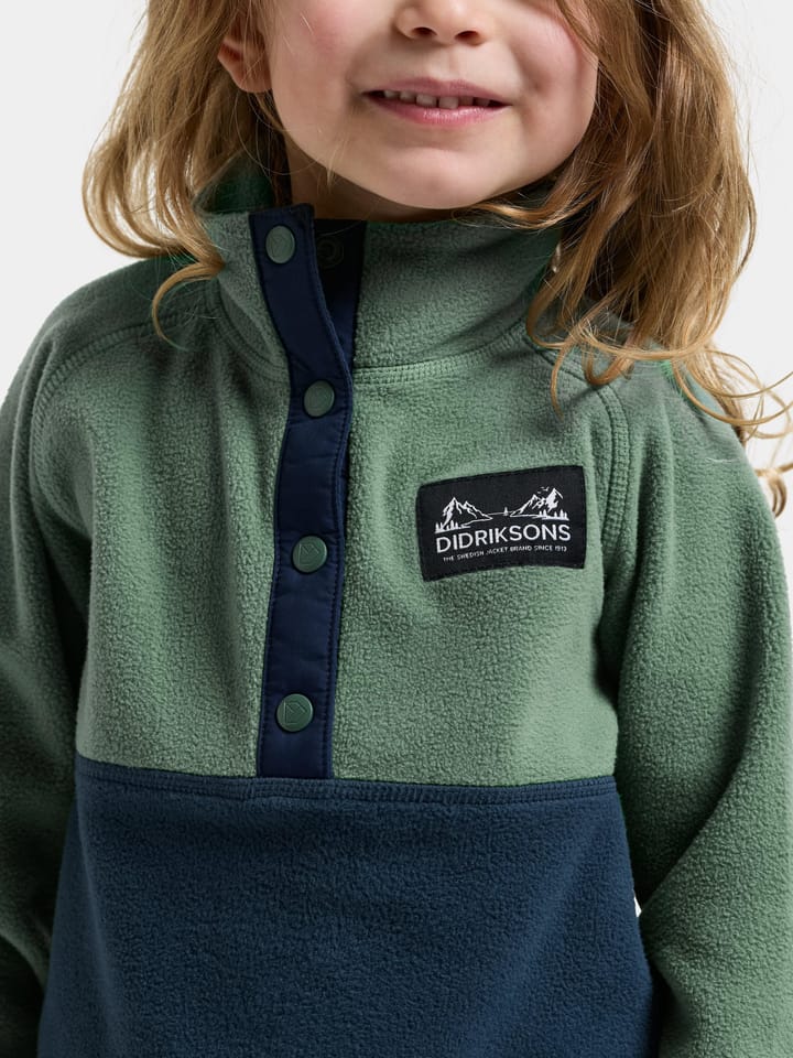 Didriksons Kids' Monte Half Button Dark Moss Didriksons