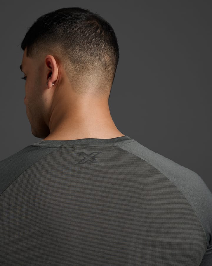 2XU Men's Aero Tee Jupiter/Black Reflective 2XU 2XU Men's Aero Tee Jupiter/Black Reflective 2XU