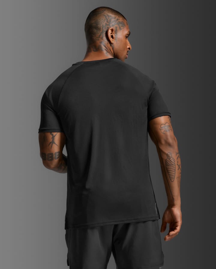 2XU Men'S Aero Mesh Tee Black/silver Reflective 2XU 2XU Men'S Aero Mesh Tee Black/silver Reflective 2XU