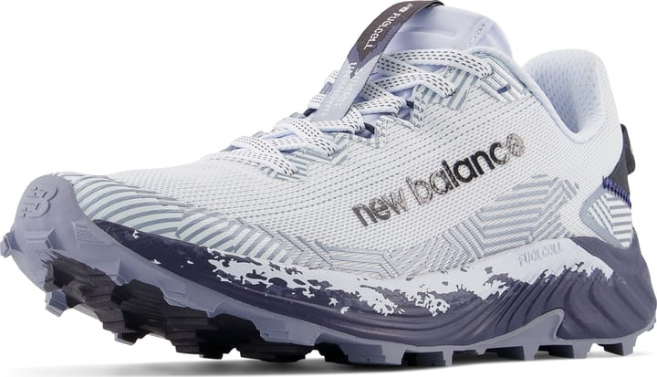 New Balance Women's FuelCell Summit Unknown v4 Blue New Balance