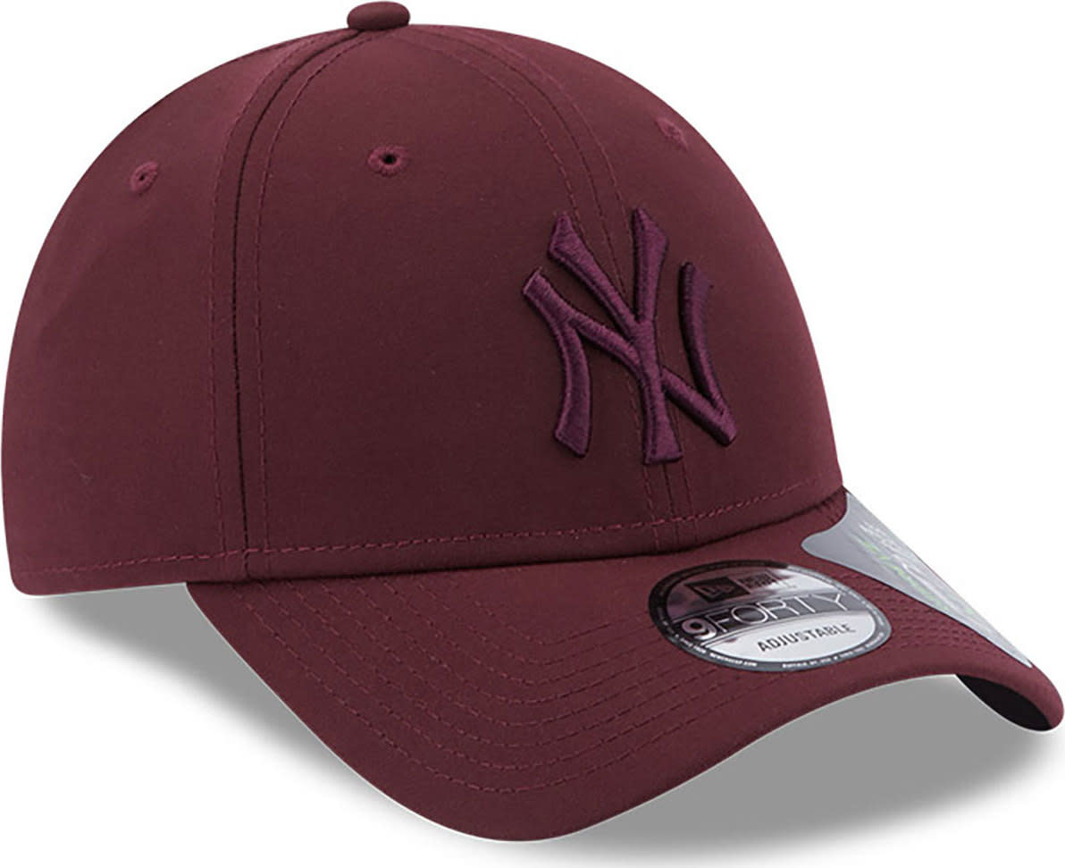 New Era New York Yankees Repreve 9FORTY Adjustable Cap Mrnmrn OneSize, Red