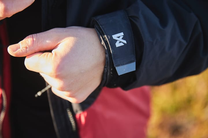 Men's Trail Isolator Jacket black/red Non-stoppolar