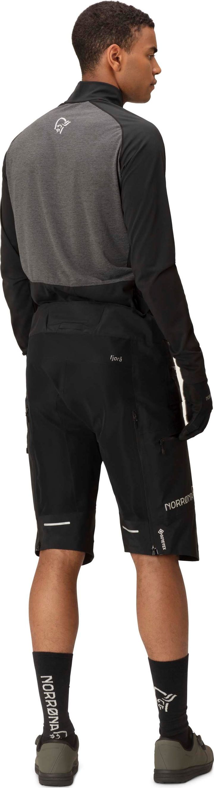 Men's Fjørå Gore-Tex Pro Shorts Caviar Norrøna