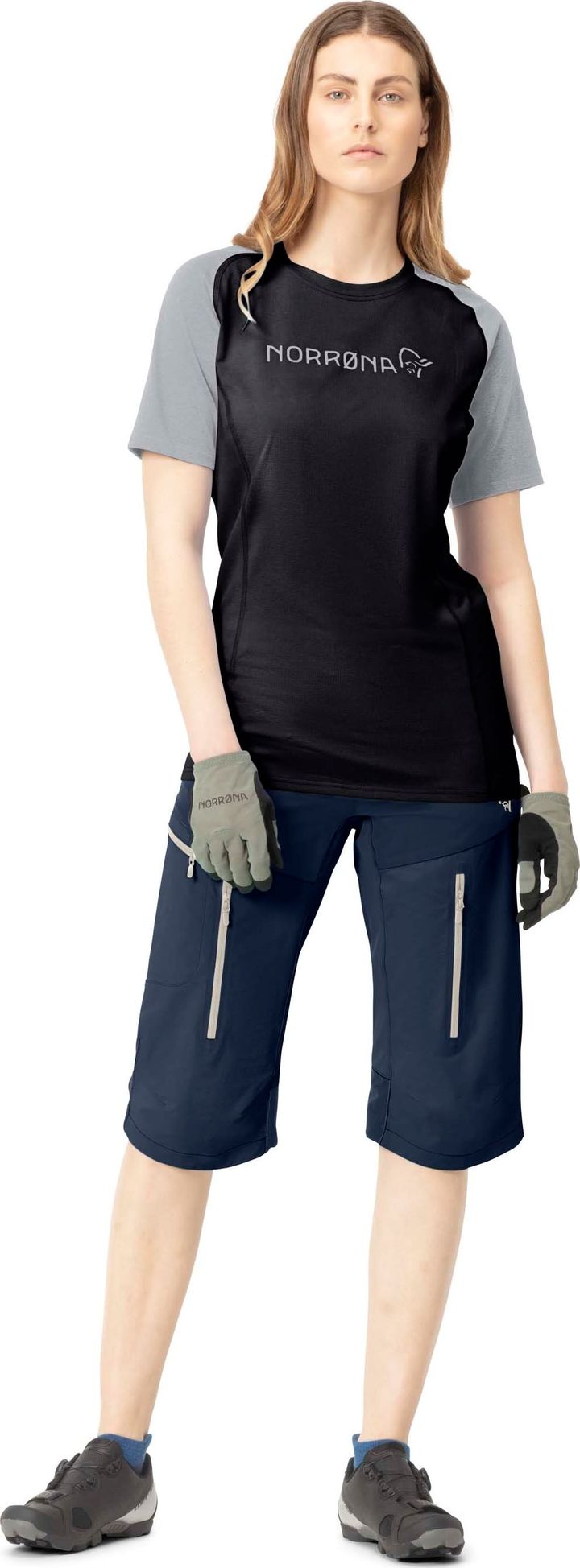 Norrøna Women's Fjørå Equaliser Lightweight T-Shirt Caviar/Light Grey Norrøna