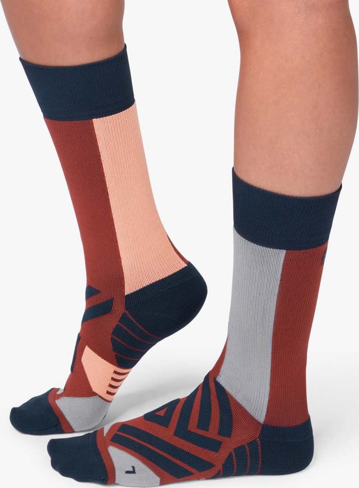 On Women's High Sock Ox/Navy On