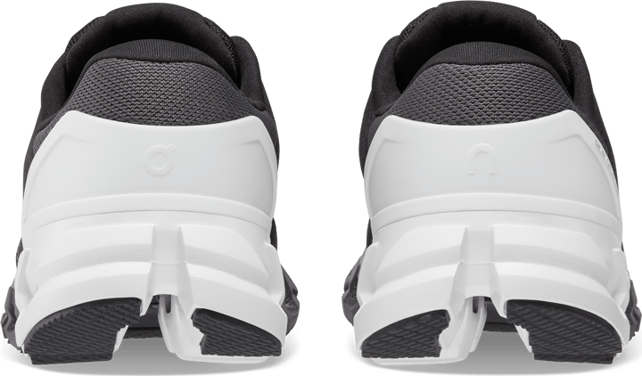 On Women's Cloudflyer 4 Black - White On On Women's Cloudflyer 4 Black - White On