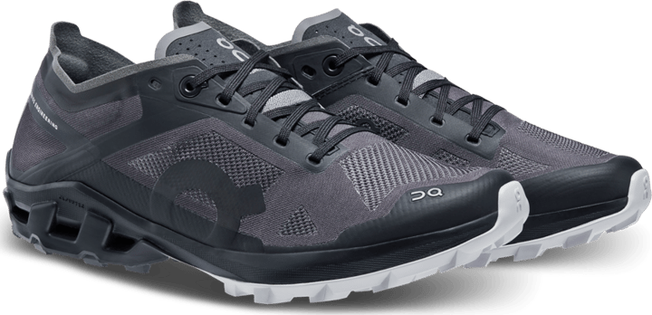 On Women's Cloudventure Peak 3 Black/Glacier On